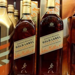 Johnnie walker gold label